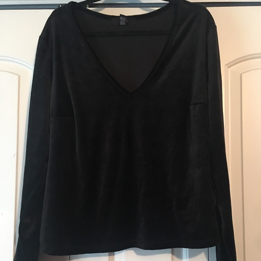 Velvet Long-Sleeve